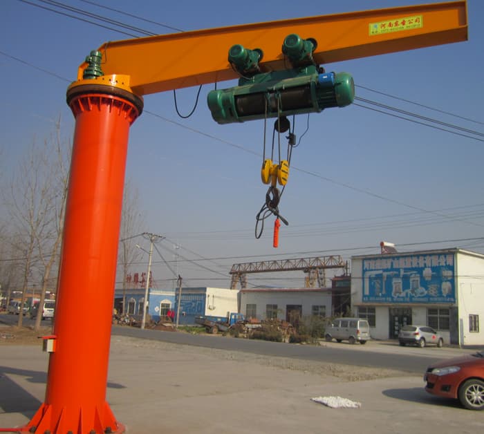 定柱式旋臂起重机