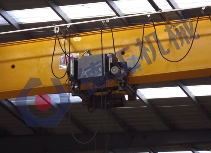 起重机小车制动距离控制