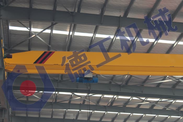 起重机祛除和预防湿气的几种方法